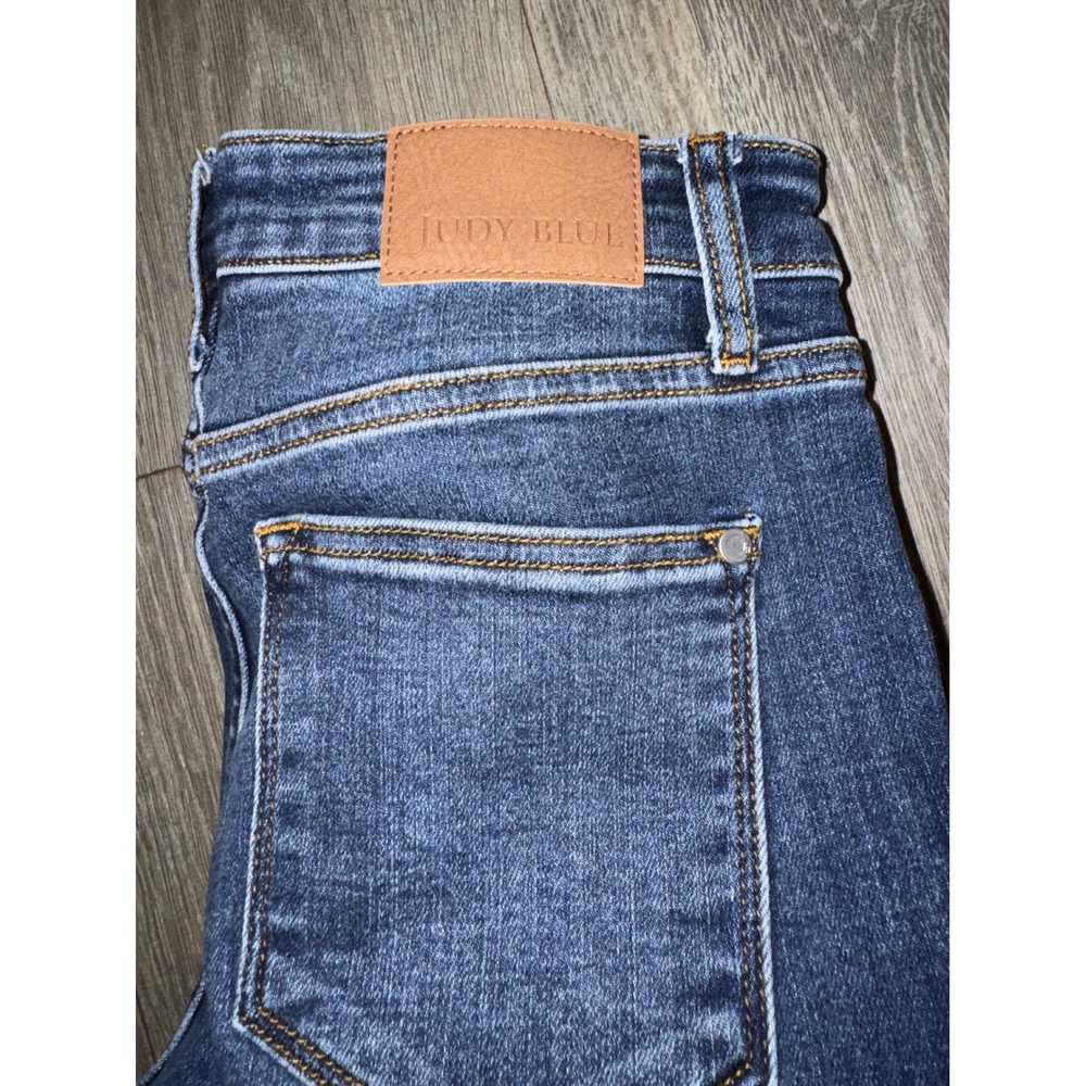 Judy Blue Slim Fit Distressed Dark Wash Cuffed Jeans Size 7/28 JB82607MD-CO - Picture 3 of 6